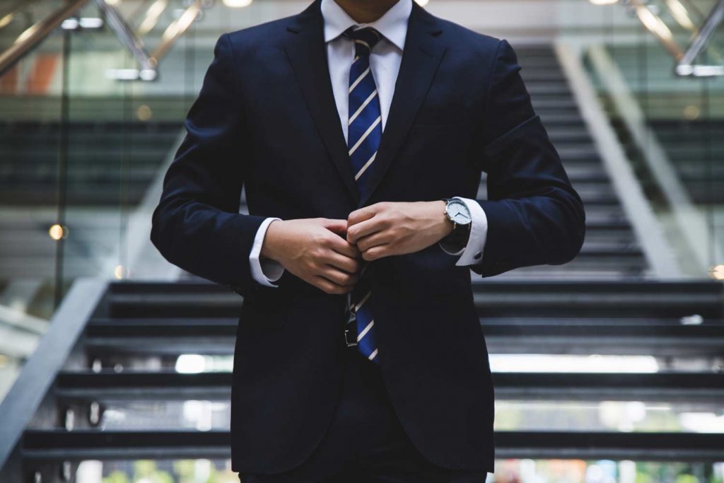 Yes, licensed investigators testify to confirm the accuracy of their reports and observations.